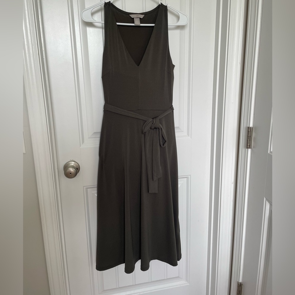 H&M Olive Sleeveless V-Neck Dress